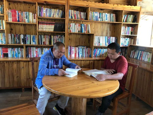 新华书店捐赠图书服务新农村建设，书香飘满乡村沃野